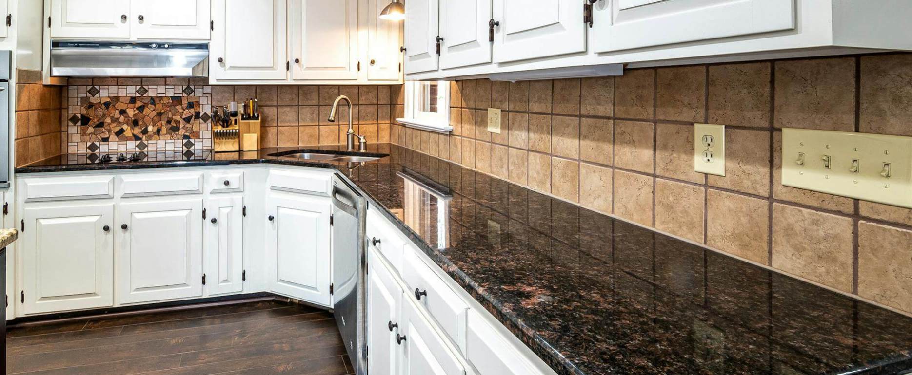 tiled wall on kitchen