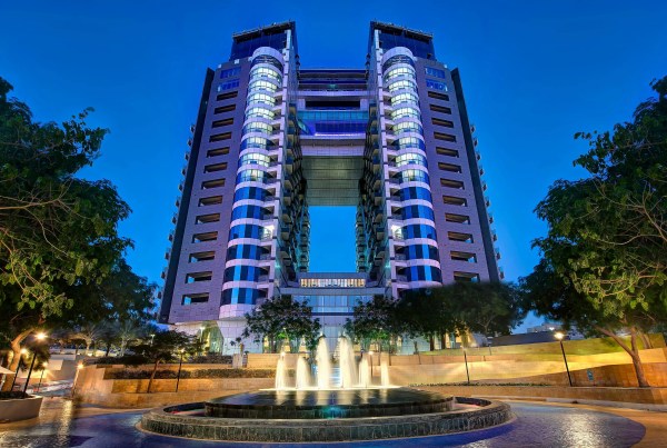 Dukes Hotel Dubai – Palm Jumeirah